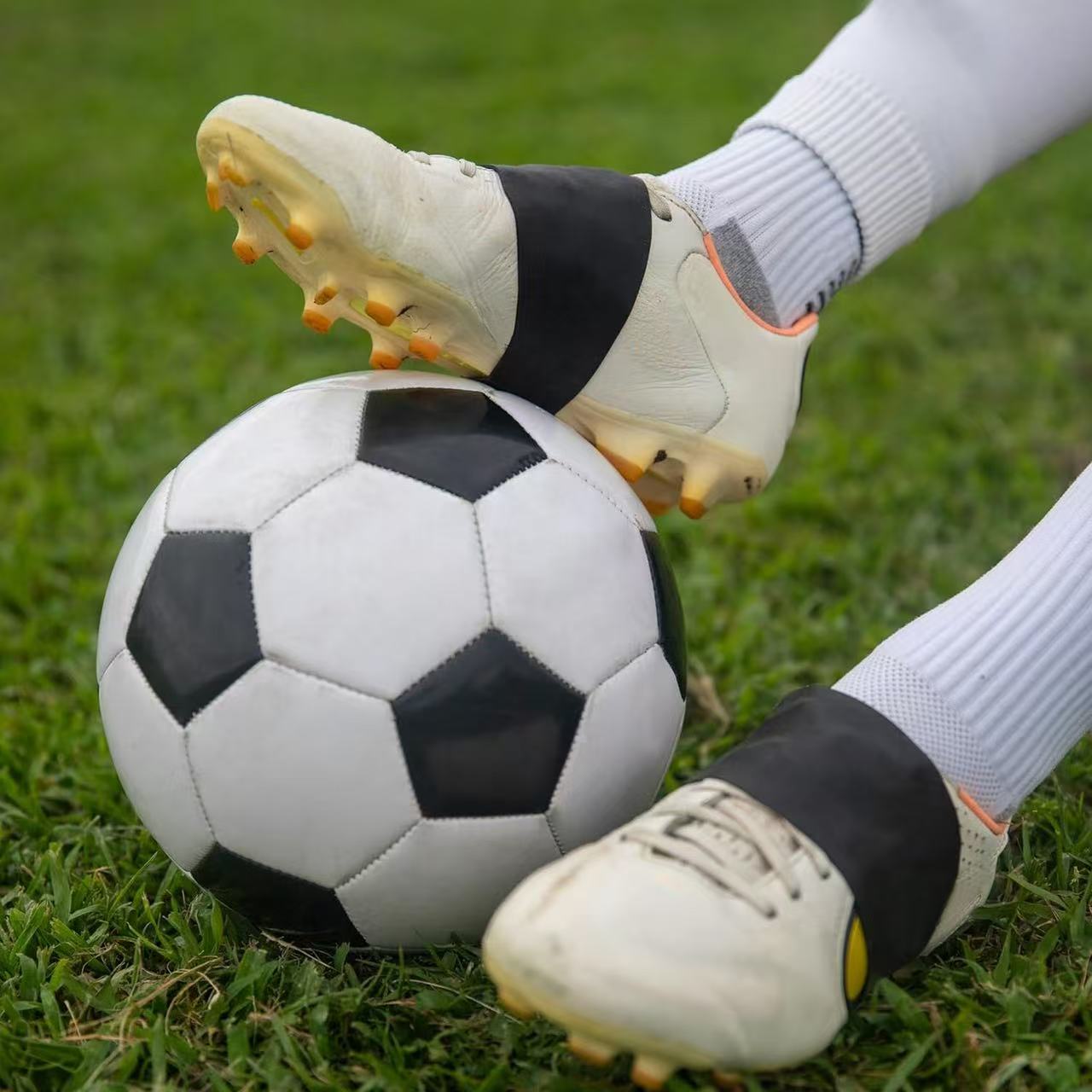 1Pair Football Soccer Lace Ban – Silicone Sport Band Bewertung und Preis